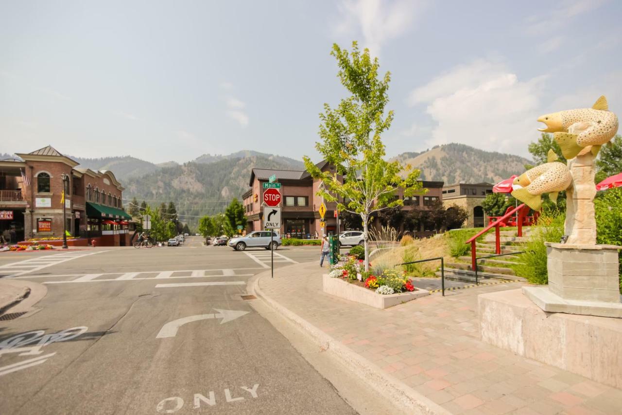Bridgepoint Condo On Trail Creek Кечъм Екстериор снимка
